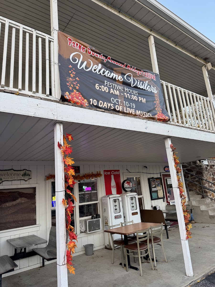 Mansfield Village Bar And Grilll